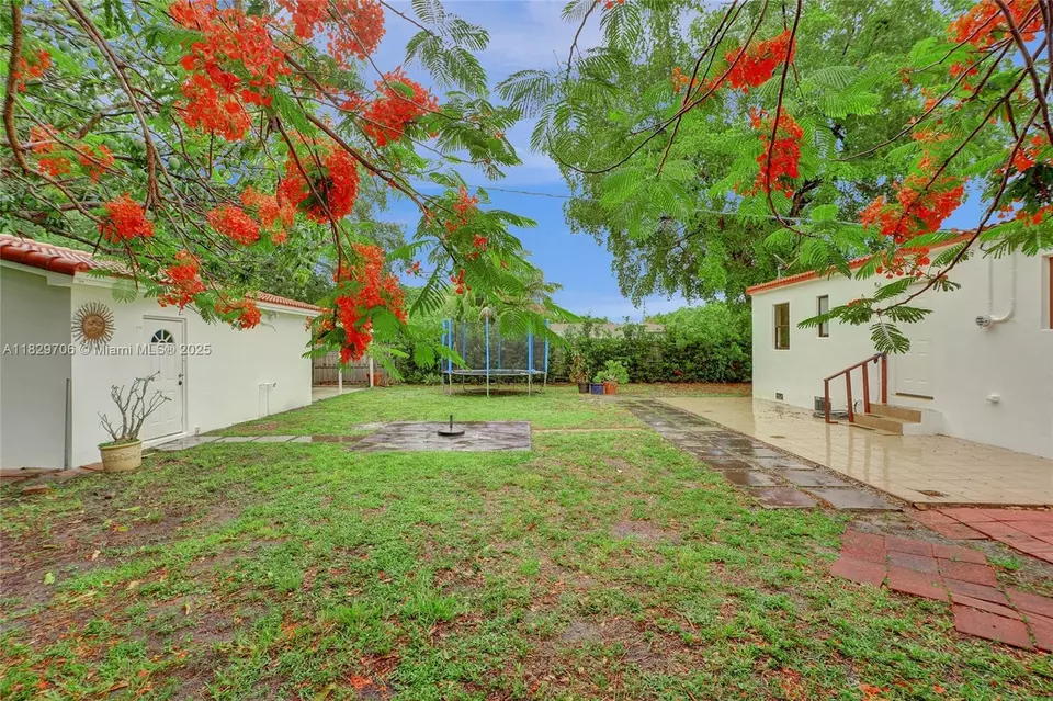 Exterior - 871 NE 122nd St, North Miami, FL 33161 photo 11 of 25