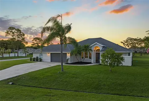 2055 SW Aaron Ln, Port Saint Lucie, FL 34953