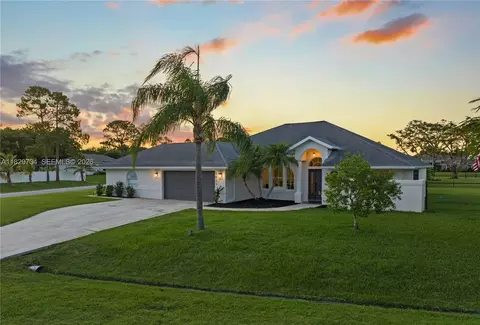 2055 SW Aaron Ln, Port Saint Lucie, FL 34953