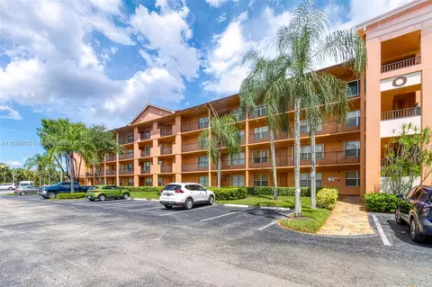 571 SW 142nd Ave #209O, Pembroke Pines, FL 33027