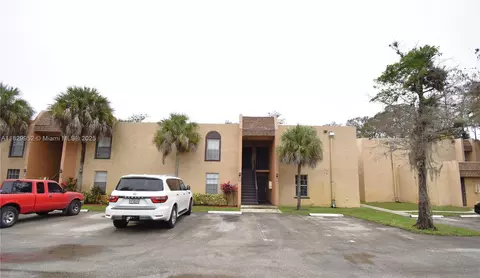 4231 NW 19th St #256, Lauderhill, FL 33313