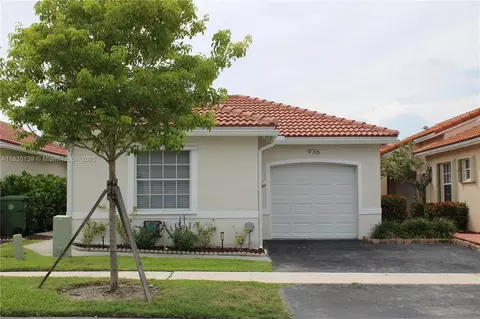 936 SW 180th Ter, Pembroke Pines, FL 33029