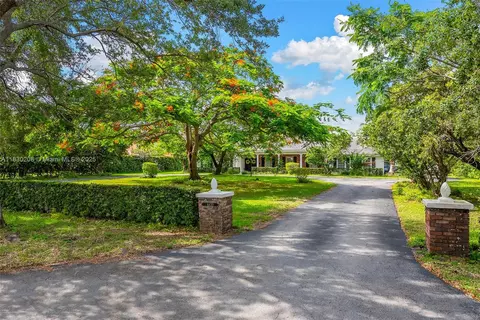 6420 SW 114th St, Pinecrest, FL 33156 photo 2