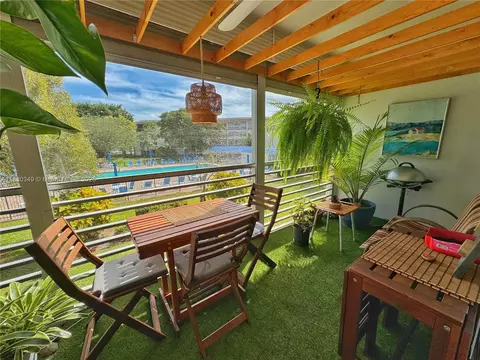 2201 Lucaya Bnd #D2, Coconut Creek, FL 33066