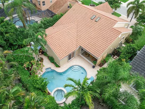 3631 NW 71st St, Coconut Creek, FL 33073
