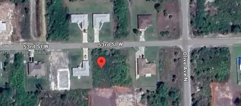 3207 53rd St W, Lehigh Acres, FL 33971