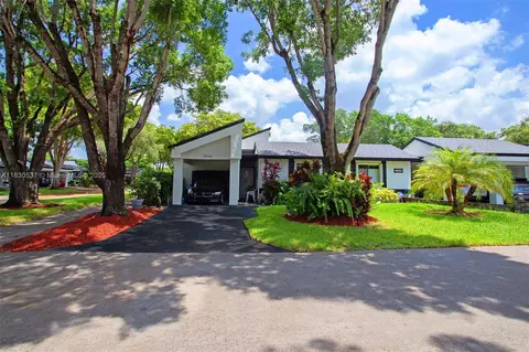 16041 Fairway Ter #121, Weston, FL 33326
