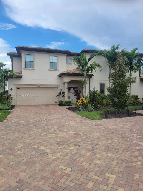 1154 Penrose Ct, Naples, FL 34113