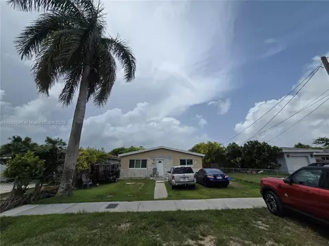360 SW 3rd St, Florida City, FL 33034