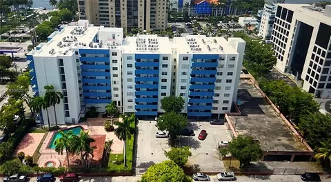 5050 NW 7th St #709, Miami, FL 33126