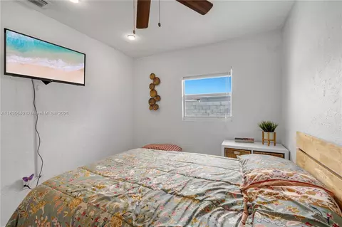 Bedroom - 21389 NW 39th Ave, Miami Gardens, FL 33055 photo 3 of 5