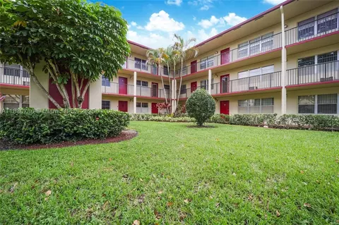 251 SW 134th Way #204M, Pembroke Pines, FL 33027