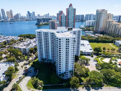 3300 NE 192nd St #1908, Aventura, FL 33180