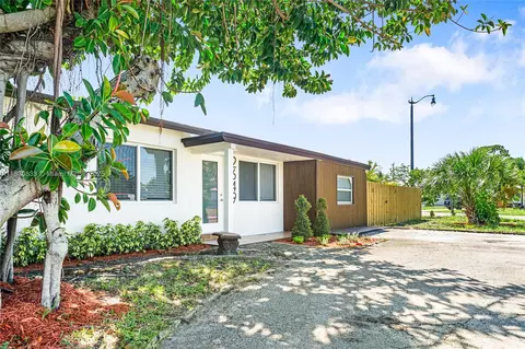 2649 NE 13th Ter, Pompano Beach, FL 33064