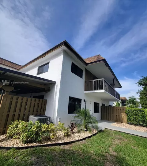 6908 NW 169th St #147A, Hialeah, FL 33015