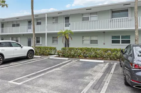 2340 SW 22nd Ave #316, Delray Beach, FL 33445