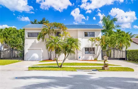 15235 SW 99th Ct, Miami, FL 33157
