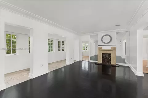 735 14th Pl #3, Miami Beach, FL 33139