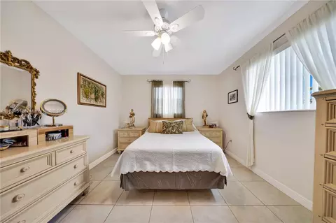 1315 W 79th St, Hialeah, FL 33014 photo 23