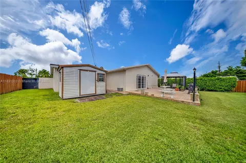 1315 W 79th St, Hialeah, FL 33014 photo 31