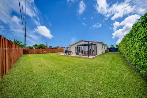 1315 W 79th St, Hialeah, FL 33014 photo 32
