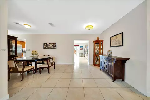 1315 W 79th St, Hialeah, FL 33014 photo 14
