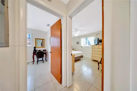 1315 W 79th St, Hialeah, FL 33014 photo 22
