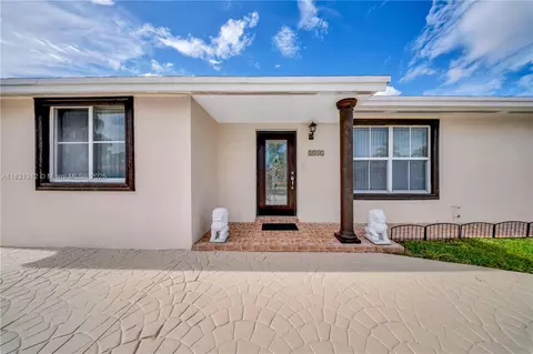 1315 W 79th St, Hialeah, FL 33014 photo 6