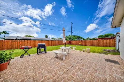 1315 W 79th St, Hialeah, FL 33014 photo 28