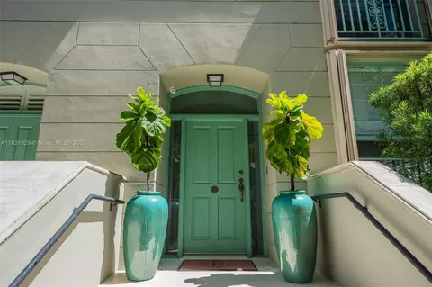 618 Valencia Ave #101, Coral Gables, FL 33134