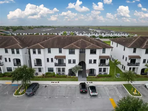 15600 SW 136th St #106, Miami, FL 33196