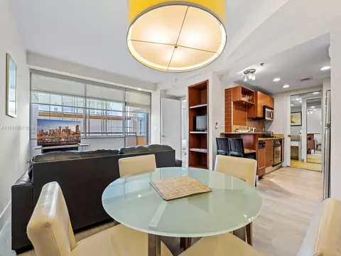 Dining - 1395 Brickell Ave #3310, Miami, FL 33131 photo 2 of 4