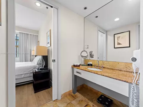 Bath - 1395 Brickell Ave #3310, Miami, FL 33131 photo 2 of 2