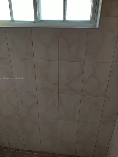 Bath - 2403 W 76th St #203, Hialeah, FL 33016 photo 4 of 4