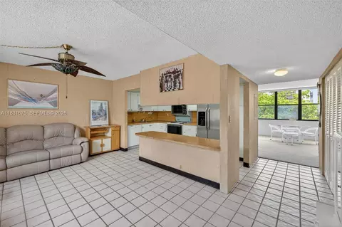 20381 NE 30th Ave #410-7, Aventura, FL 33180