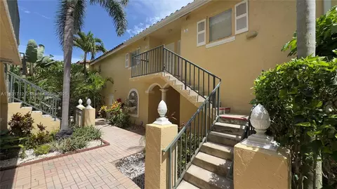 1145 Lake Shore Dr #205, Lake Park, FL 33403