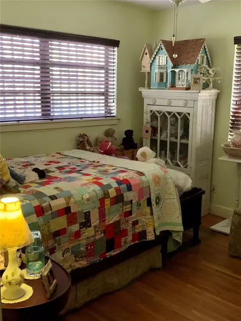 Bedroom - Undisclosed, Miami, FL 33155 photo 1 of 2