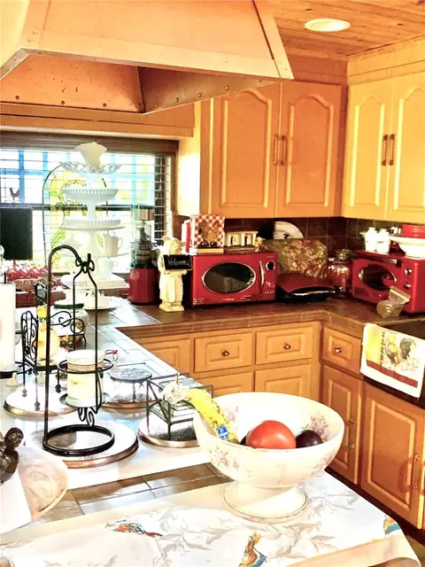 Kitchen - Undisclosed, Miami, FL 33155 photo 1 of 1