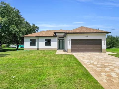 814 Mckinley Ave, Lehigh Acres, FL 33972