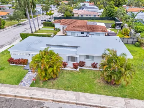 1601 S Treasure Dr, North Bay Village, FL 33141