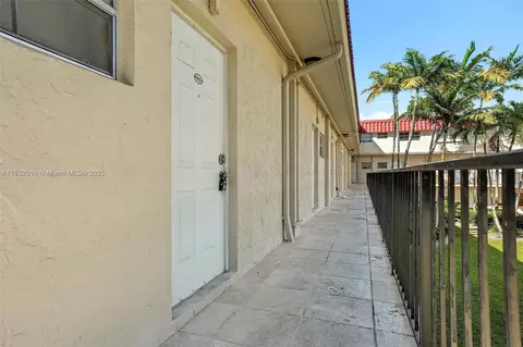 8650 SW 67th Ave #1025, Pinecrest, FL 33156