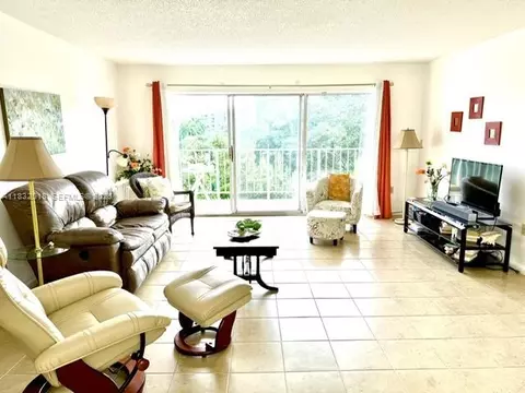 200 178th Dr #409, Sunny Isles Beach, FL 33160