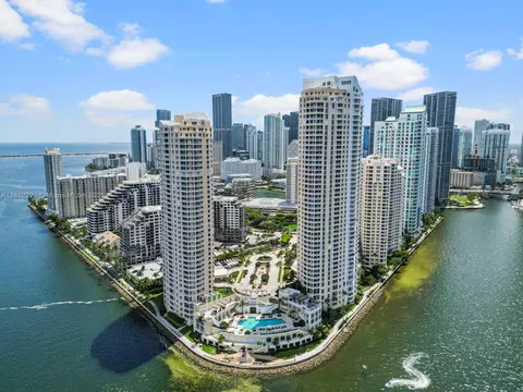 808 Brickell Key Dr #3208, Miami, FL 33131