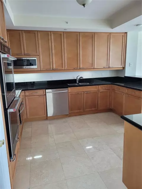 20201 E Country Club Dr #2203, Aventura, FL 33180
