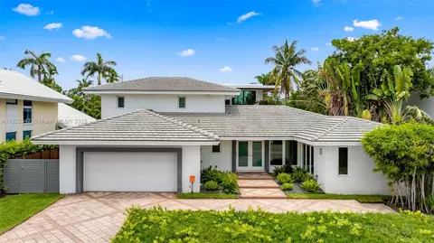 1231 96th St, Bay Harbor Islands, FL 33154