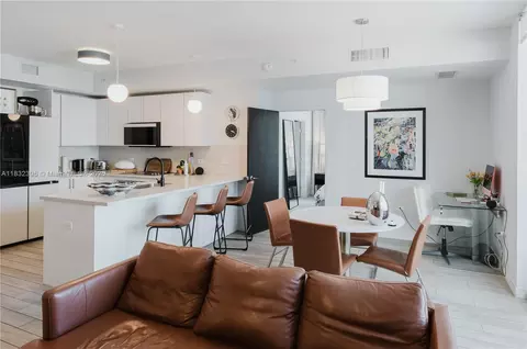 999 SW 1st Ave #2002, Miami, FL 33130
