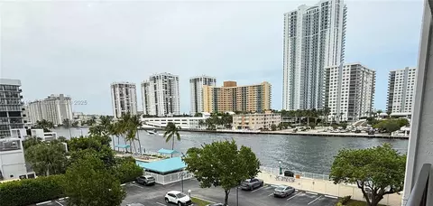 800 Parkview Dr #519, Hallandale Beach, FL 33009