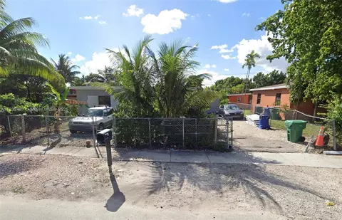 334 NW 108th Ter, Miami, FL 33168