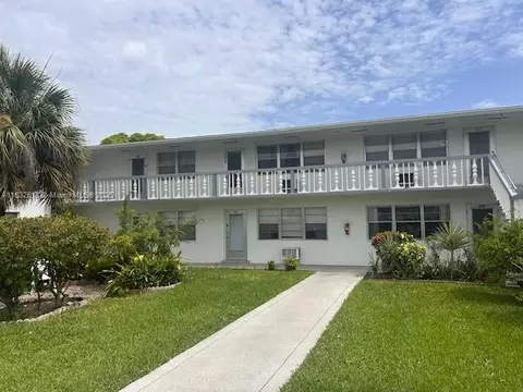 367 Sheffield O #O, West Palm Beach, FL 33417