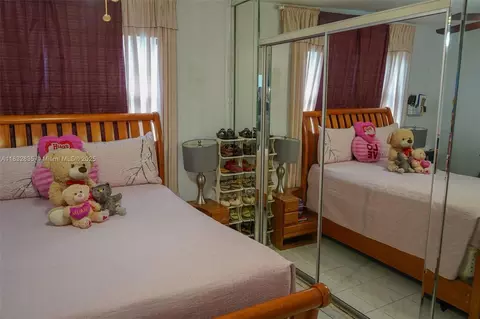 Bedroom - 961 W 53rd St, Hialeah, FL 33012 photo 1 of 4